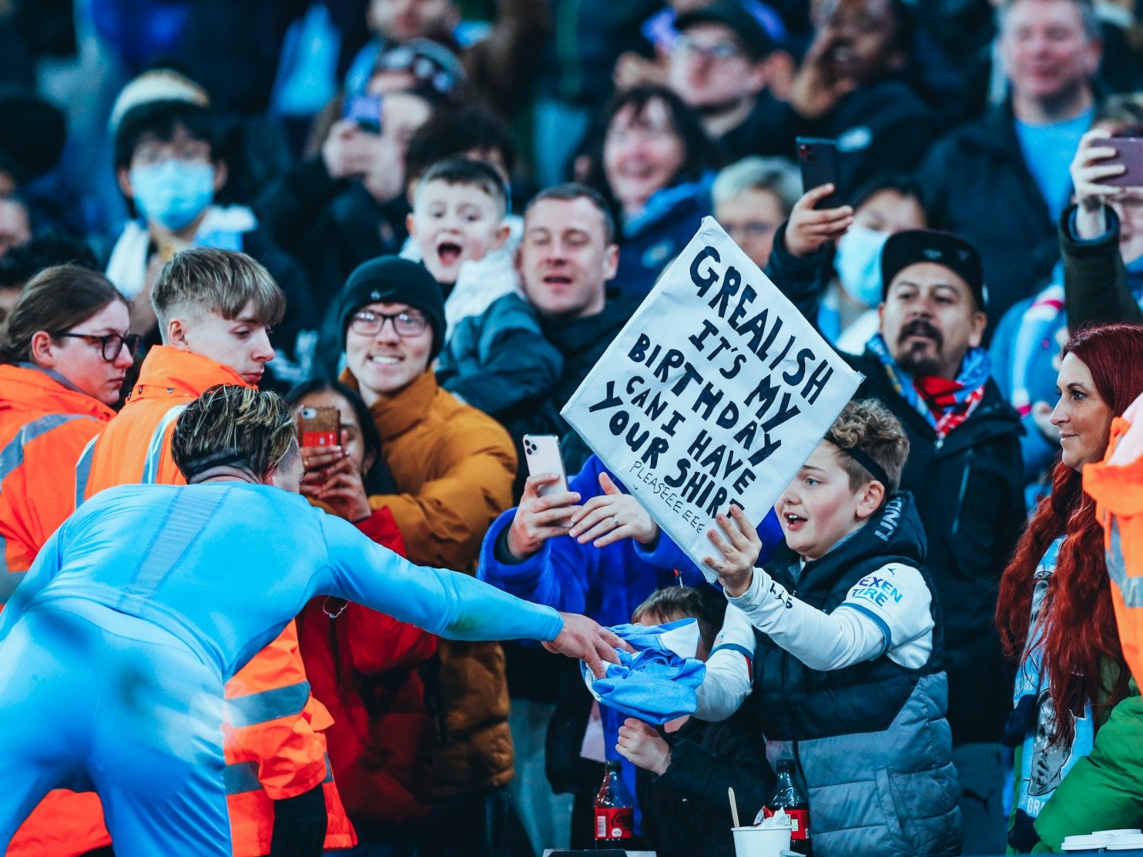 当地足球的 当地足球的