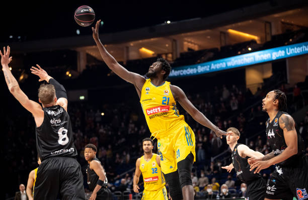 联赛相比 联赛相比