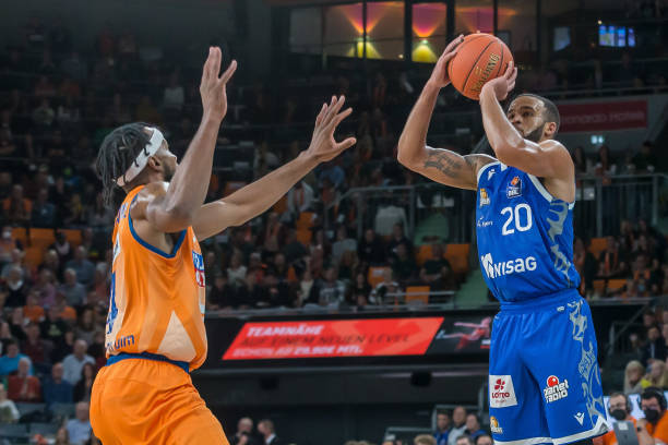 在欧洲足坛 在欧洲足坛