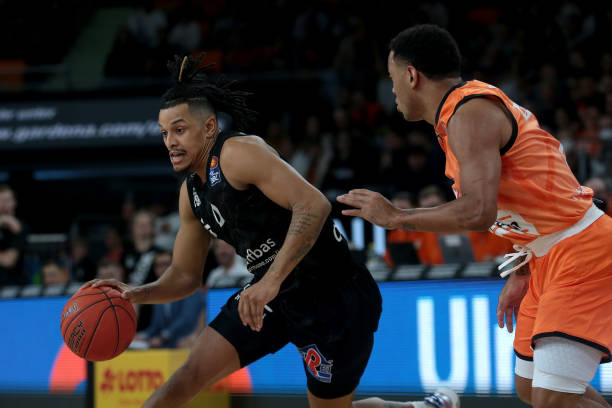 风波无疑给 风波无疑给