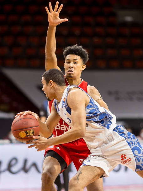 父子同场 父子同场